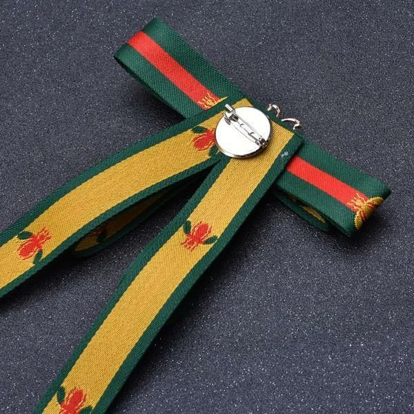 Ole - FashionGo The Bows & The Bees Brooch What's New, Pussycat? 6 Ole - FashionGo The Bows & The Bees Brooch What's New, Pussycat?