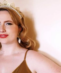 Loschy Designs Her Majesty Crown In Gold What's New, Pussycat?