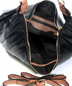 Catherine K On The Move Vegan Leather Purse In Black