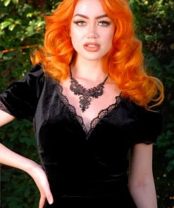 LA3Accesories What's New, Pussycat? Night Falls Filagree Necklace In Black