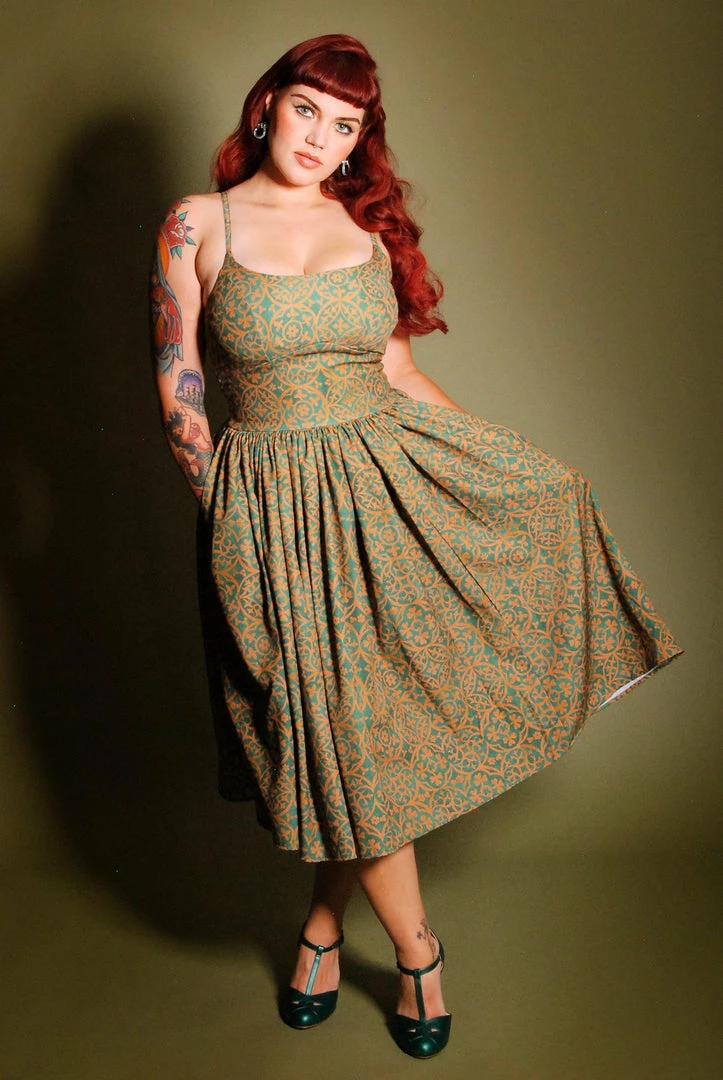 LBHM Shop All In-Stock Items By Size Final Sale - Jenny Vintage Day Dress In Gold Medallions Crepe | Laura Byrnes & Hope Johnstun 4 LBHM Shop All In-Stock Items By Size Final Sale - Jenny Vintage Day Dress In Gold Medallions Crepe | Laura Byrnes & Hope Johnstun