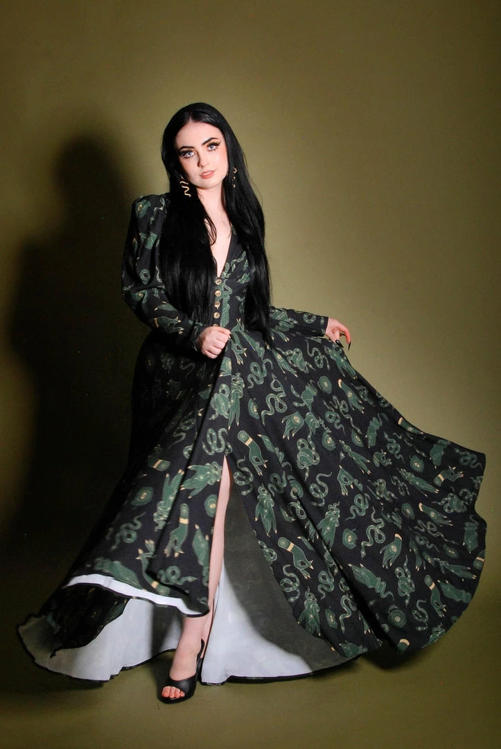 LBHM Clarice Coat Dress In Black Ground Garden Of Eden Crepe | Laura Byrnes & Hope Johnstun What's New, Pussycat? 6 LBHM Clarice Coat Dress In Black Ground Garden Of Eden Crepe | Laura Byrnes & Hope Johnstun What's New, Pussycat?