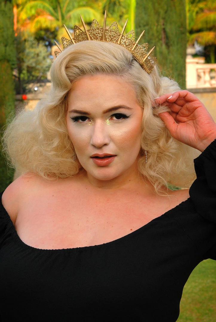 Loschy Designs Shop All In-Stock Items By Size Libertine Half Crown In Gold 3 Loschy Designs Shop All In-Stock Items By Size Libertine Half Crown In Gold