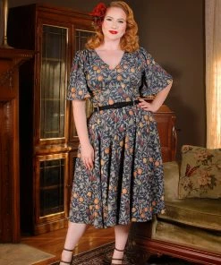LBHM Viva Top Vintage 40's Inspired Flutter Sleeve Blouse In Night In Eden Fruit Crepe | Laura Byrnes & Hope Johnstun