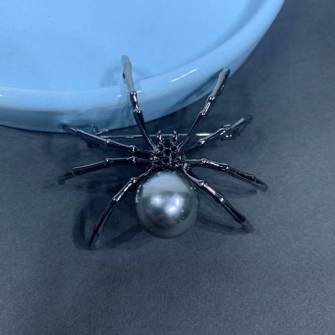 Alibaba The Weaver Spider Vintage Inspired Brooch In Onyx & Pearl What's New, Pussycat? 4 Alibaba The Weaver Spider Vintage Inspired Brooch In Onyx & Pearl What's New, Pussycat?