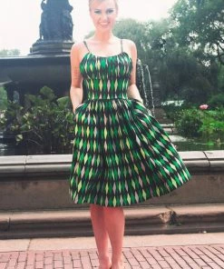 Shop All In-Stock Items By Size Final Sale - Ella Vintage Style Sun Dress In House Harlequin Green Cotton Sateen | Pinup Couture
