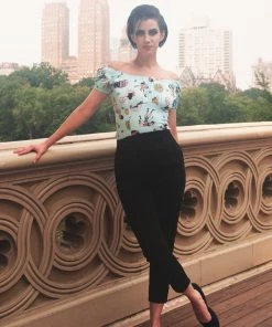 Final Sale - Classic Peasant Top In Lady Wrestlers Print Cotton Sateen | Pinup Couture Shop All In-Stock Items By Size