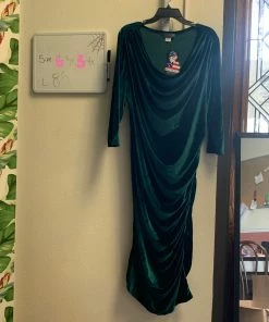 Pinup Girl Clothing OYS - Nora Gown In Green Velvet - L83