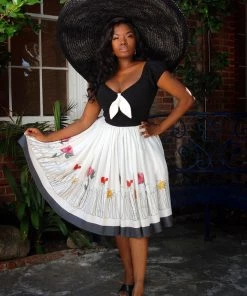 LBHM Final Sale - Natalie Dress In Vases And Roses Print | Laura Byrnes & Hope Johnstun Shop All In-Stock Items By Size 8 LBHM Final Sale - Natalie Dress In Vases And Roses Print | Laura Byrnes & Hope Johnstun Shop All In-Stock Items By Size