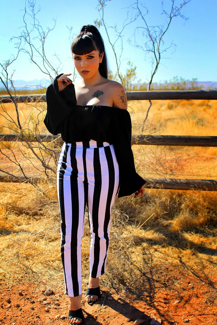 LB Sylvie Long Sleeve Flowy Peasant Top In Solid Black | Laura Byrnes 5 LB Sylvie Long Sleeve Flowy Peasant Top In Solid Black | Laura Byrnes