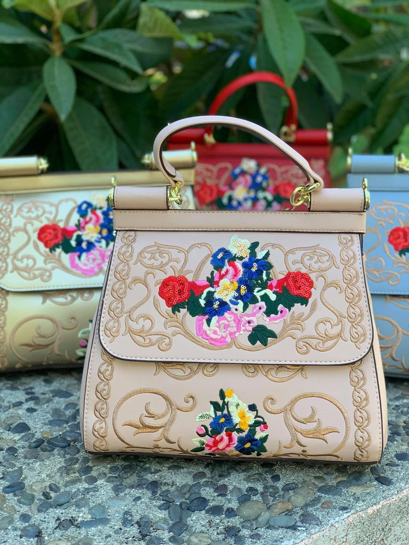 Chaiuzhou Dai Versailles Embroidered Bag In Soft Pink What's New, Pussycat? 4 Chaiuzhou Dai Versailles Embroidered Bag In Soft Pink What's New, Pussycat?