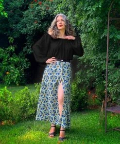 LB Sylvie Long Sleeve Flowy Peasant Top In Solid Black | Laura Byrnes 10 LB Sylvie Long Sleeve Flowy Peasant Top In Solid Black | Laura Byrnes