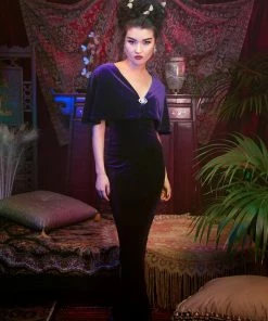 Laura Byrnes Design OYS Final Sale - Laura Byrnes California Gilda Cape In Purple Velvet Shop All In-Stock Items By Size