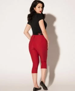 Traci Lords For Couture For Every Body Final Sale - Women's What Would Wanda Do? T-Shirt In Black By Traci Lords Shop All In-Stock Items By Size