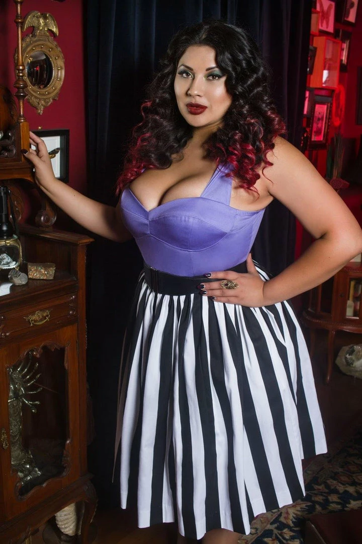 What's New, Pussycat? Bella Vintage Gathered Swing Skirt In Black And White Mark Stripe Cotton Sateen | Pinup Couture 12 What's New, Pussycat? Bella Vintage Gathered Swing Skirt In Black And White Mark Stripe Cotton Sateen | Pinup Couture